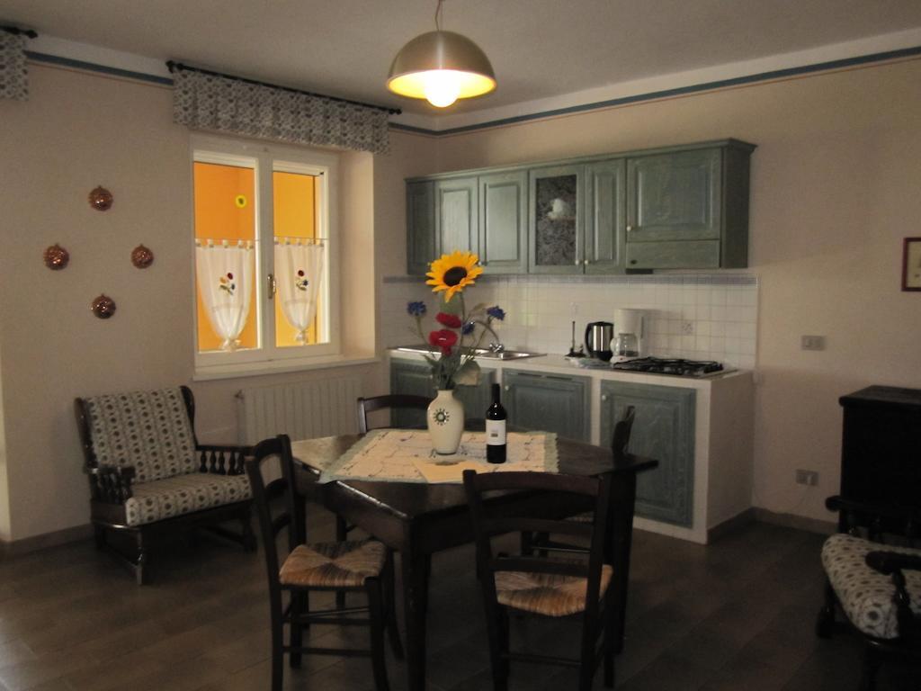 Gasthaus Gli Archi E La Quiete Cortona Zimmer foto